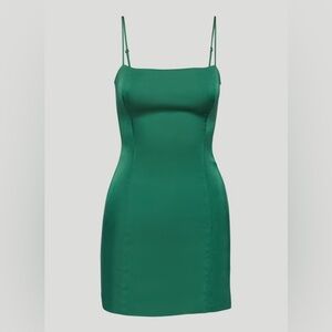 aritzia sunday best shimmer dress in dark ivy green